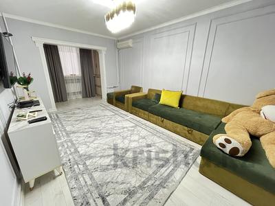 3-комнатная квартира, 65 м², 1/5 этаж, 18-й микрорайон, 18-й микрорайон за 30 млн 〒 в Шымкенте, Енбекшинский р-н