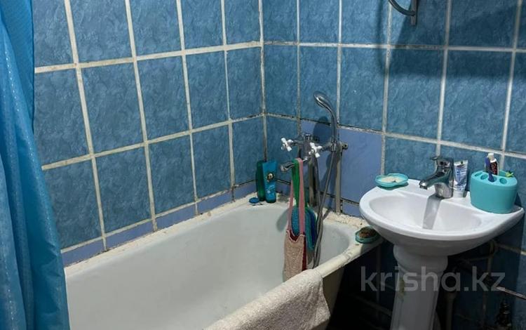 1-бөлмелі пәтер · 32 м² · 1/4 қабат, мкр №10, бағасы: 21 млн ₸ в Алматы, Ауэзовский р-н — фото 2