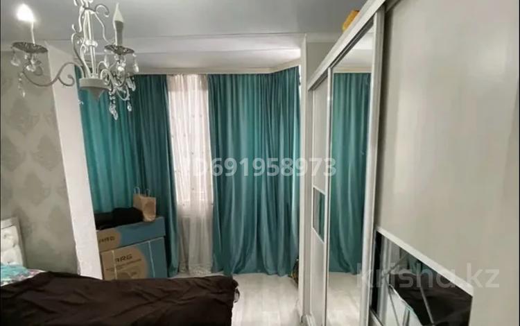 3-бөлмелі пәтер · 63 м² · 4/5 қабат, Айнабұлақ-2 ш/а., Айнабулак 2-й микрорайон 40а — Ангарская, бағасы: 37.5 млн ₸ в Алматы, Жетысуский р-н — фото 2