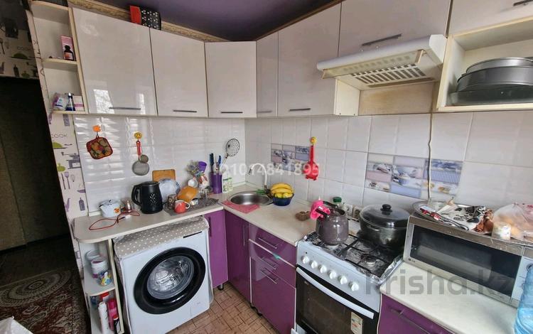 2-комнатная квартира · 46 м² · 3/5 этаж, 1 микрорайон 2 за 8.5 млн ₸ в  — фото 2