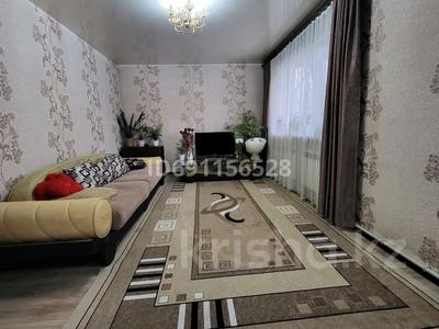 Отдельный дом • 4 комнаты • 165 м² • 6 сот., мкр Кайрат, 17-я улица 89 за 60 млн 〒 в Алматы, Турксибский р-н