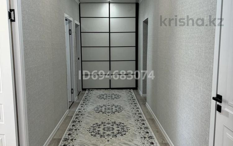 3-комнатная квартира · 88.2 м² · 1/5 этаж, 4 мкр 43/1 за 35 млн ₸ в Аксае — фото 14