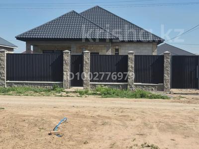 Отдельный дом · 4 комнаты · 200 м² · 6 сот., мкр Ынтымак за 45 млн ₸ в Алатау