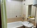 3-комнатная квартира · 60 м² · 5/5 этаж · помесячно, Майкудук, Магнитогорская 45 — Школа гимназии #95 за 130 000 〒 в Караганде, Алихана Бокейханова р-н — фото 2
