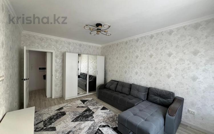 1-комнатная квартира · 42 м² · 7/12 этаж, мкр Дарабоз 25А — Бауыржана Момышулы за 200 000 ₸ в Алматы, Алатауский р-н — фото 2
