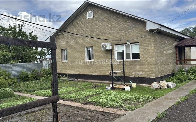 Отдельный дом · 4 комнаты · 130 м² · 4 сот., Карасай батыра 146а — Кулумбетова за 30 млн ₸ в Актобе, мкр. Курмыш — фото 2