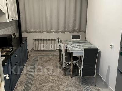 2-бөлмелі пәтер · 66.3 м² · 1/12 қабат, Сзади Обл. Акимата 1, бағасы: 200 000 ₸ в Туркестане