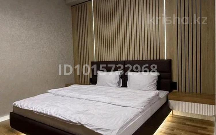 1-бөлмелі пәтер · 50 м² · 15 қабат, Манаса 109а, бағасы: 15 000 ₸ в Алматы, Алмалинский р-н — фото 2