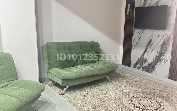 1-комнатная квартира · 53 м² · 7/13 этаж, 17-й мкр 115 за 170 000 ₸ в Актау — фото 2
