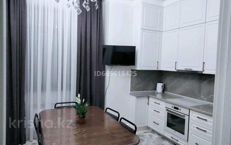 4-комнатная квартира, 105 м², 6/14 этаж, 16-й мкр 69 за 40 млн 〒 в Актау, 16-й мкр  — фото 2