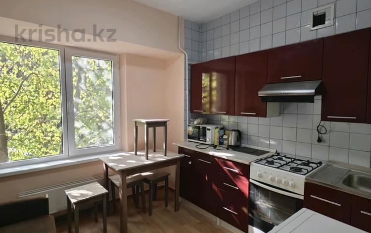 1-комнатная квартира · 45 м² · 2/5 этаж, Мауленова 63 за 250 000 ₸ в Алматы, Медеуский р-н — фото 2
