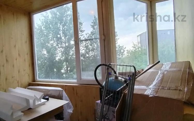 3-бөлмелі пәтер · 69.6 м² · 4/9 қабат, Набережная 9, бағасы: 37 млн ₸ в Павлодаре — фото 2