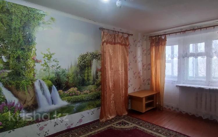 3-комнатная квартира · 55 м² · 3/5 этаж, 2 микрорайон за 7.5 млн ₸ в Абай — фото 2