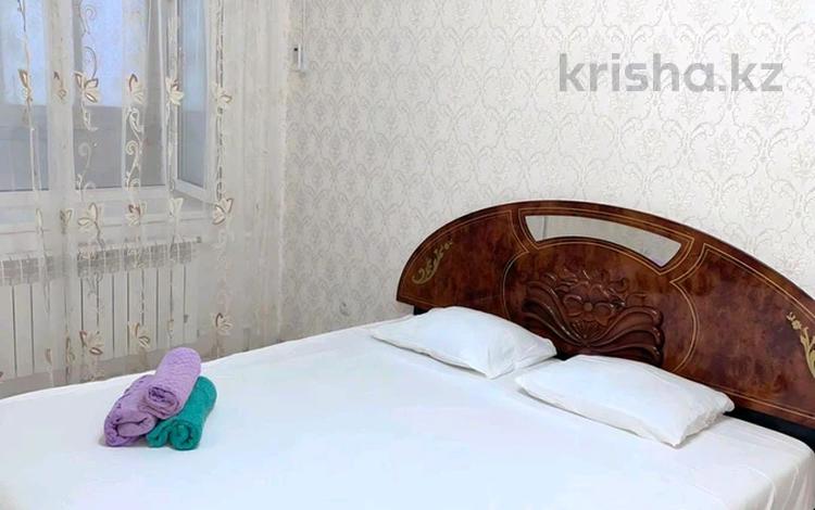 1-комнатная квартира · 65 м² · 5/9 этаж, мкр 12 за 16 000 ₸ в Актобе — фото 2