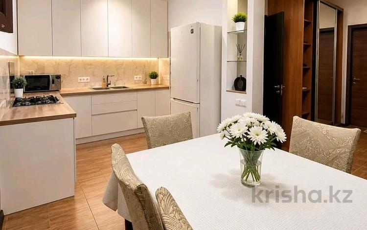3-бөлмелі пәтер · 100 м² · 1/1 қабат, Азаттык 74/1, бағасы: 400 000 ₸ в Атырау — фото 2