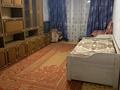 2-комнатная квартира, 54 м², 4/5 этаж помесячно, мкр Аксай-4 за 237 000 〒 в Алматы, Ауэзовский р-н — фото 2