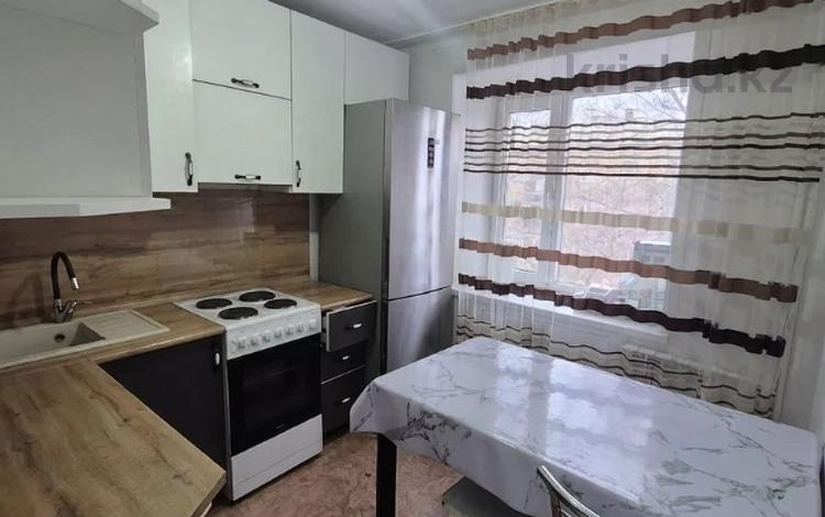 3-комнатная квартира · 55 м² · 4/5 этаж, Майкудук, Майкудук Бирюзова за 13 млн ₸ в Караганде, Алихана Бокейханова р-н — фото 8