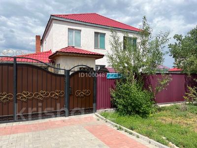 Жеке үй · 5 бөлме · 220 м² · 10 сот., мкр Уркер, Кастеева 29, бағасы: 70 млн 〒 в Астане, Нура р-н