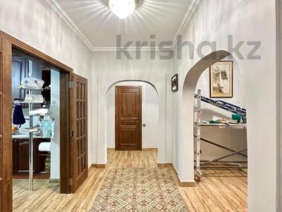 3-комнатная квартира · 102 м² · 2 этаж, мкр Аксай-4 за 69 млн ₸ в Алматы, Ауэзовский р-н