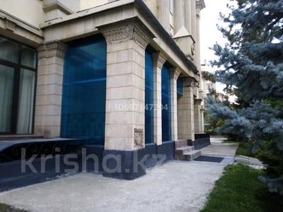 Кеңселер, дүкендер мен бутиктер, қоғамдық тамақтану орны, сұлулық салондары, монша, қонақ үй және демалыс орындары, медорталықтар мен дәріханалар, білім орталықтары, ойын-сауық · 225 м², бағасы: 140 млн ₸ в Алматы, Медеуский р-н