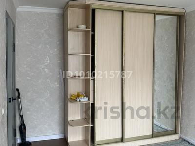 1-бөлмелі пәтер · 30.8 м² · 1/5 қабат, 5 мкр 24 — Арбатта Үшқоңыр дүкенінің артында, бағасы: 100 000 ₸ в Атырау, мкр Привокзальный-5