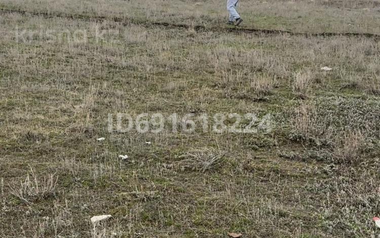 Участок · 10 соток, Жылкаманбатыр 100к — Сзади Азия орталығы и магазин Анвар за 4 млн 〒 в Новом — фото 2