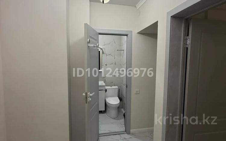 1-комнатная квартира · 39.2 м² · 8/9 этаж, мкр Шугыла, Райымбека 590/9 — Жуалы за 25 млн ₸ в Алматы, Наурызбайский р-н — фото 2