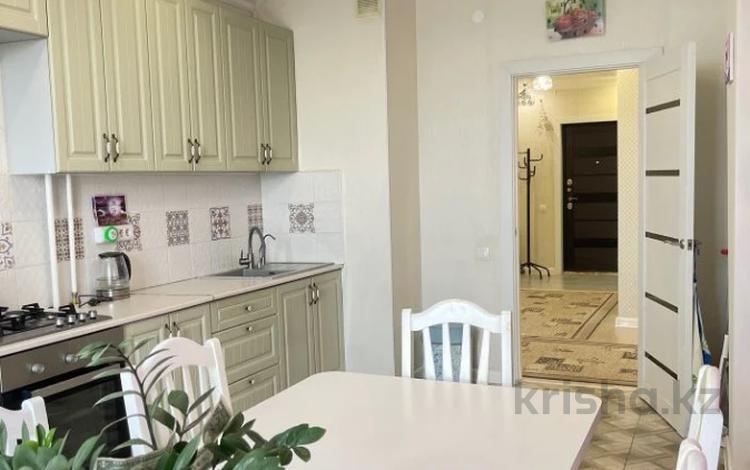3-бөлмелі пәтер · 102.3 м² · 5/9 қабат, Алтын орда ш/а., Мангилик ел, бағасы: 38.8 млн ₸ в Актобе, мкр. Алтын орда — фото 2