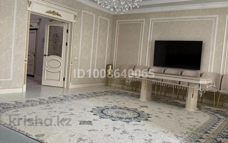 3-бөлмелі пәтер · 156 м² · 4/10 қабат, Байтурсынова 58 В, бағасы: 82 млн ₸ в Шымкенте — фото 15
