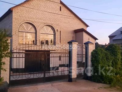 Отдельный дом · 4 комнаты · 210 м² · 15 сот., И.Айтыкова 14,16 за ~ 80 млн 〒 в Усть-Каменогорске, Ульбинский
