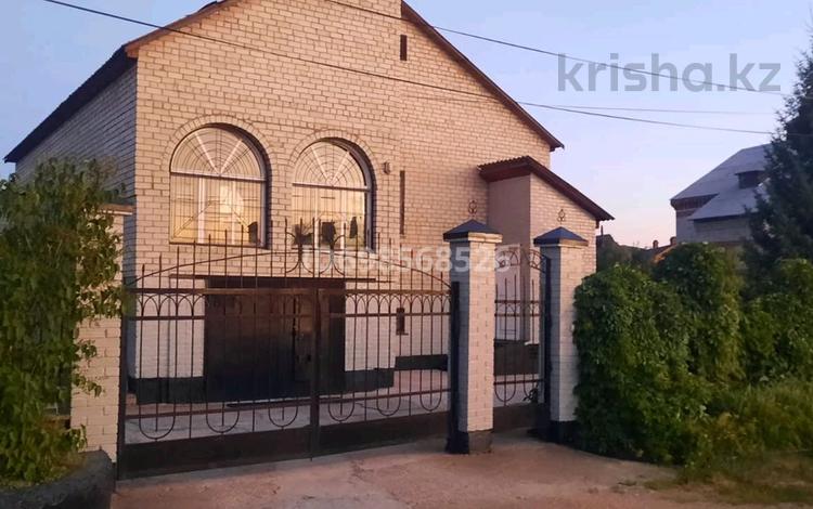 Отдельный дом · 4 комнаты · 210 м² · 15 сот., И.Айтыкова 14,16 за 72 млн ₸ в Усть-Каменогорске, Ульбинский — фото 2