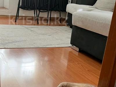 Продажа квартир в Алматы: 1-комнатная квартира · 43 м² · 5/5 этаж, мкр Айнабулак-4 175 — Парадаис кулинария, рядом Остановка за 27 млн 〒 1-комнатная квартира · 43 м² · 5/5 этаж, мкр Айнабулак-4 175 — Парадаис кулинария, рядом Остановка за 27 млн 〒 в Алматы, Жетысуский р-н