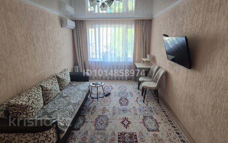 2-комнатная квартира · 56.4 м² · 2/5 этаж, мкр 4 9 за 22 млн ₸ в Уральске — фото 2