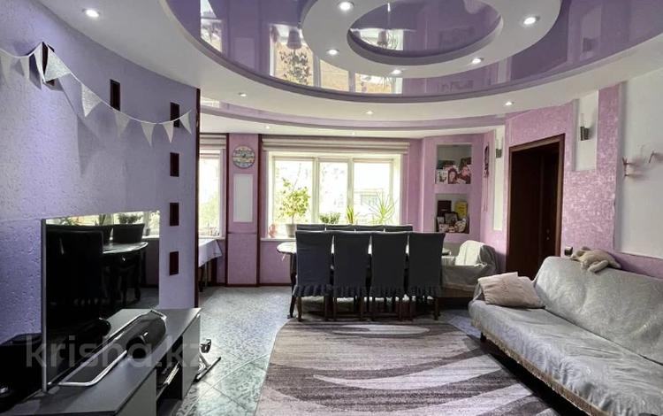 4-комнатная квартира · 78.5 м² · 3/5 этаж, Абая 57 за 31.4 млн 〒 в Уральске — фото 11