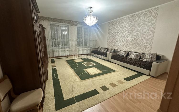 2-комнатная квартира, 100 м², 3/9 этаж помесячно, Алихана Бокейхана 6