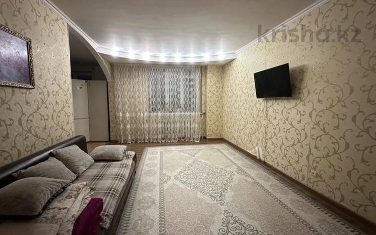 4-комнатная квартира, 120 м² помесячно, Куйши Дина 31 за 230 000 〒 в Астане, Алматы р-н — фото 2