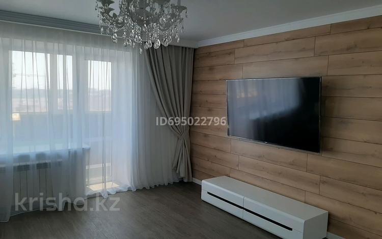 2-комнатная квартира · 92 м² · 9/9 этаж, мкр. Алтын орда, Батыс 2 57г — Гипердина за 25 000 〒 в Актобе — фото 2