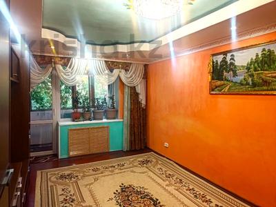 3-комнатная квартира · 62 м² · 3/5 этаж, Пришахтинск, 21й микрорайон 14 за 16 млн ₸ в Караганде, Алихана Бокейханова р-н
