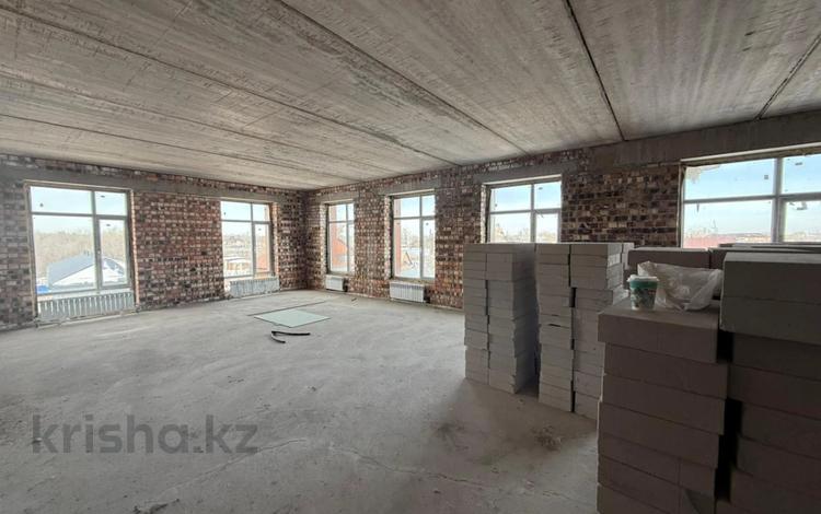 3-комнатная квартира · 101.3 м² · 4/4 этаж, мкр Михайловка , Мукатая Жанибекова 118 за 30 млн ₸ в Караганде, Казыбек би р-н — фото 2