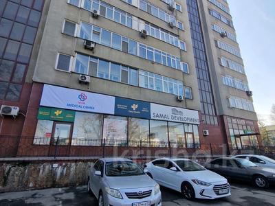 Свободное назначение, офисы, магазины и бутики, салоны красоты, медцентры и аптеки, образование, конференц-залы, кабинеты и рабочие места, студии · 166 м² за 1.2 млн 〒 в Алматы, Медеуский р-н
