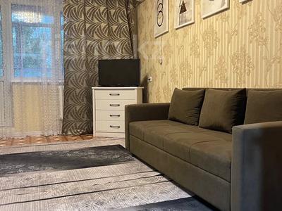 3-бөлмелі пәтер · 80 м² · 2/9 қабат, Просп. Толе Би 93, бағасы: 18 000 ₸ в Таразе