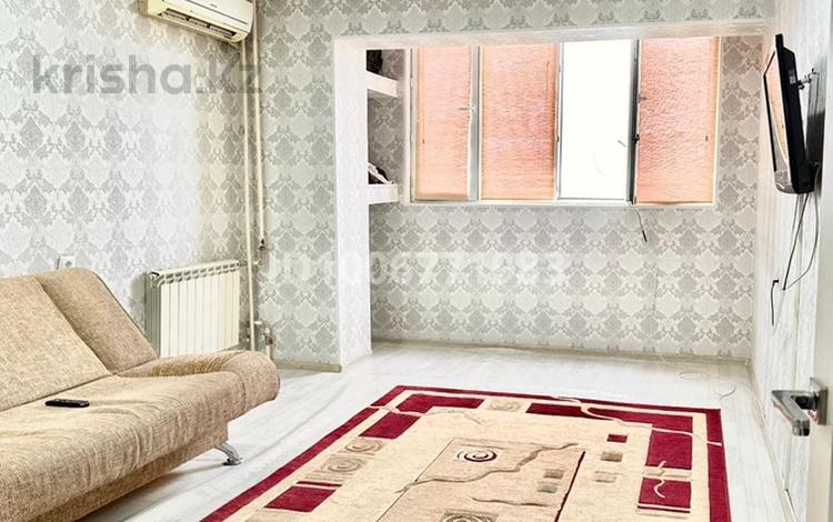 1-комнатная квартира · 45 м², 11-й мкр 8 за 10 000 ₸ в Актау — фото 2