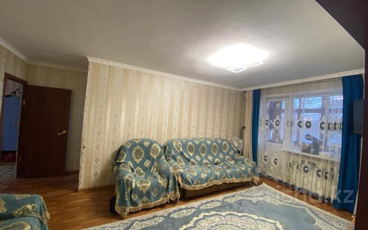 3-комнатная квартира · 58 м² · 2/5 этаж, Народная 86 за 20 млн ₸ в Семее — фото 11