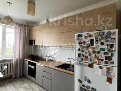2-бөлмелі пәтер · 60 м² · 4/10 қабат, мкр Юго-Восток, Сарыарка 31, бағасы: 27.5 млн ₸ в Караганде, Казыбек би р-н