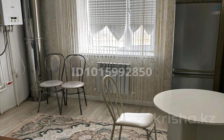 1-комнатная квартира · 41 м² · 2/5 этаж, мкр. Алтын орда 339 за 130 000 ₸ в Актобе — фото 2
