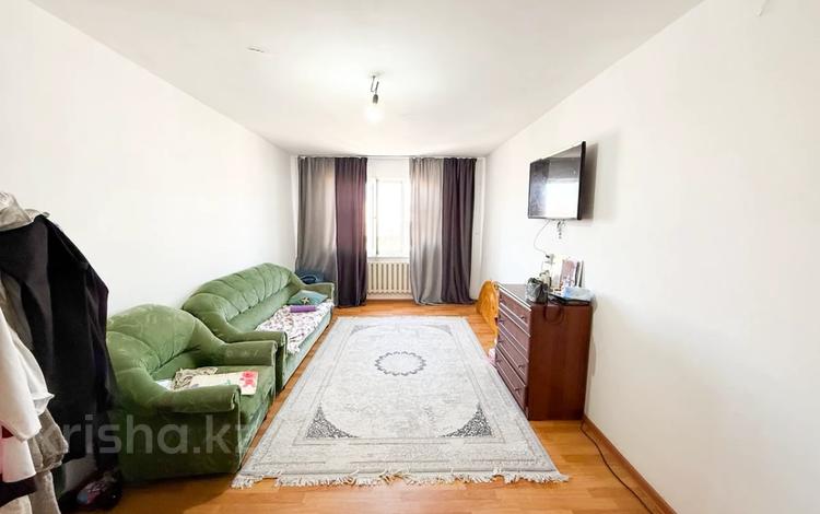 2-бөлмелі пәтер · 60 м² · 5/5 қабат, Болашак 42, бағасы: 20.5 млн ₸ в Талдыкоргане, мкр Болашак — фото 7