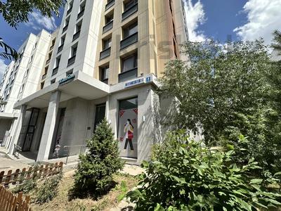 Свободное назначение, офисы, магазины и бутики, склады, общепит, салоны красоты, бани, гостиницы и зоны отдыха, медцентры и аптеки, образование, развлечения · 370 м² за 600 млн ₸ в Астане, Есильский р-н