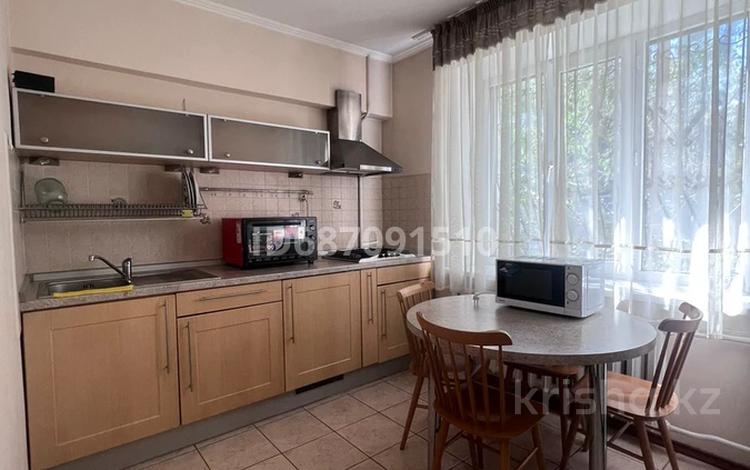 2-бөлмелі пәтер, 70 м², 2/5 қабат ай сайын, Майлина, бағасы: 230 000 〒 в Алматы, Турксибский р-н — фото 2