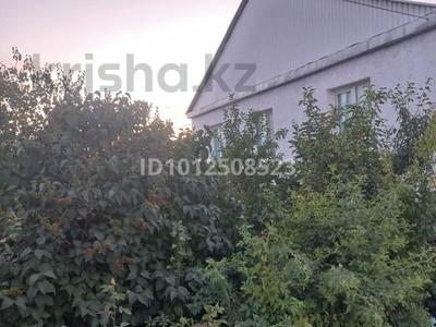 Отдельный дом · 4 комнаты · 120 м² · , мкр Геолог, Жанкожи батыра 1а/1 за 23 млн ₸ в Атырау