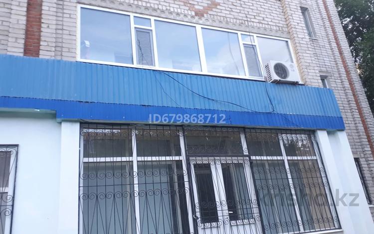 2-бөлмелі пәтер · 50 м² · 2/10 қабат, Алтынсарина 28 — Алтынсарина- Утемисова, бағасы: 16.8 млн ₸ в Актобе — фото 2